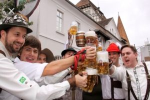 Um brinde à Oktoberfest!