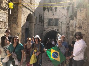Grupo de brasileiros em Jerusalém.